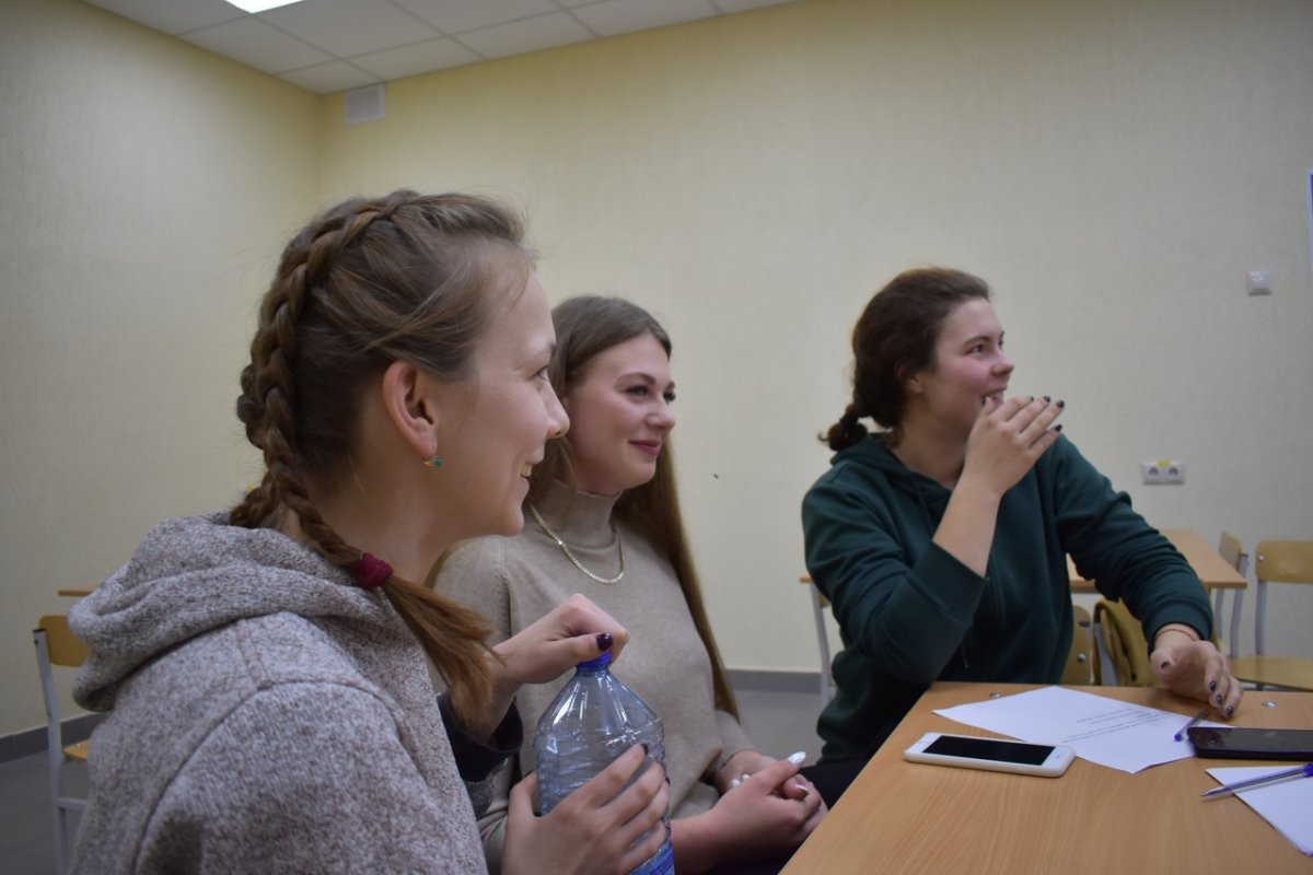 В прошлый четверг, 7 ноября, активисты РССМ МГАВМиБ - МВА имени К.И. Скрябина провели своё первое студенческое мероприятие - нетворкинг "Зона свободного общения"