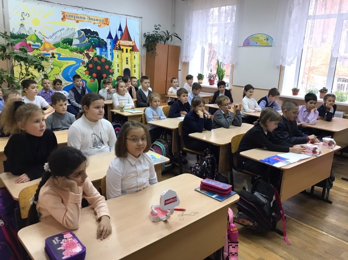 Добровольцы стоматологического направления второй раз в этом учебном году посетили учеников начальной школы № 22 г.Рязани. Добровольцы стоматологического направления второй раз в этом учебном году посетили учеников начальной школы № 22 г.Рязани.