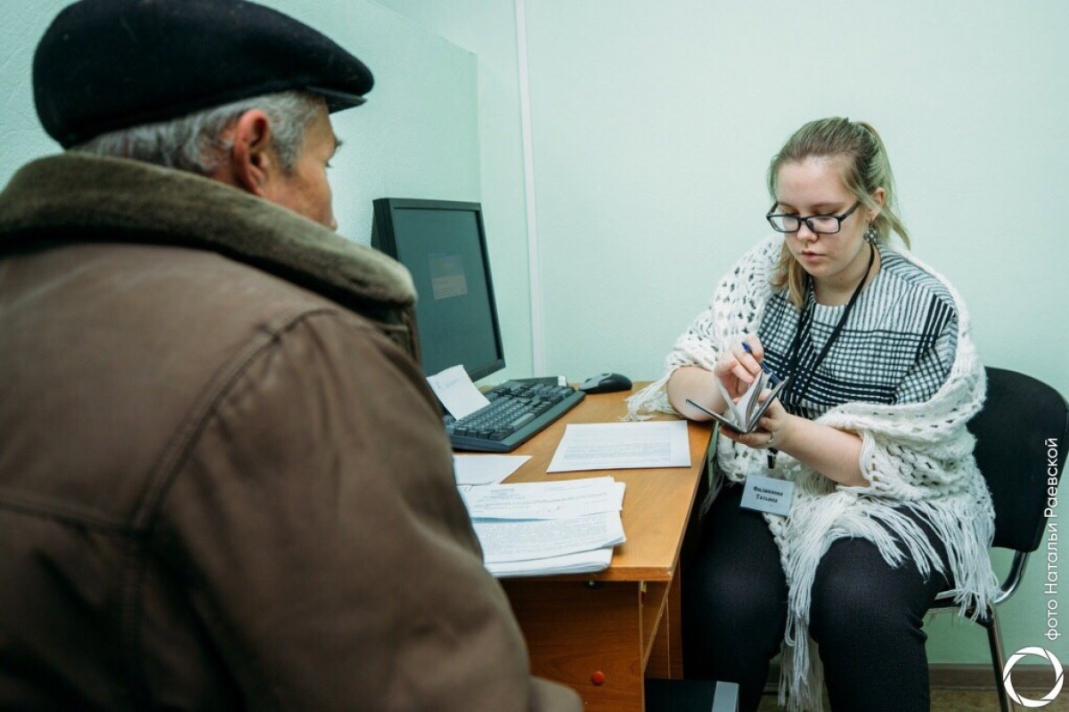 В Юридической клинике СГЮА прошел День правовой помощи детям. В приеме граждан приняли участие преподаватели и студенты-стажеры академии, а также представители региональной прокуратуры, полиции, службы судебных приставов, городской думы.