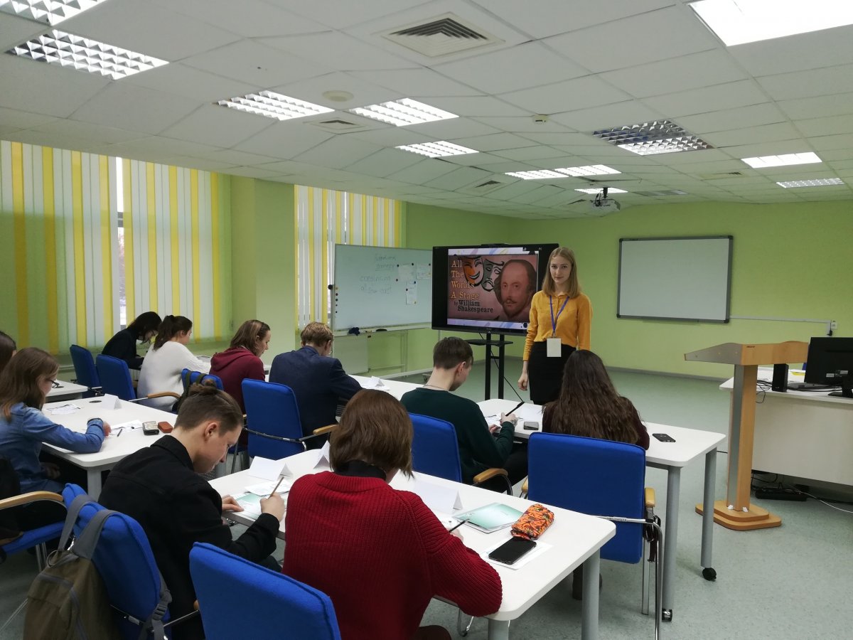 Студентка МарГУ заняла III место во Всероссийской олимпиаде по методике преподавания языков и культур, которая проходила на базе института языка и литературы Удмуртского государственного университета 💥