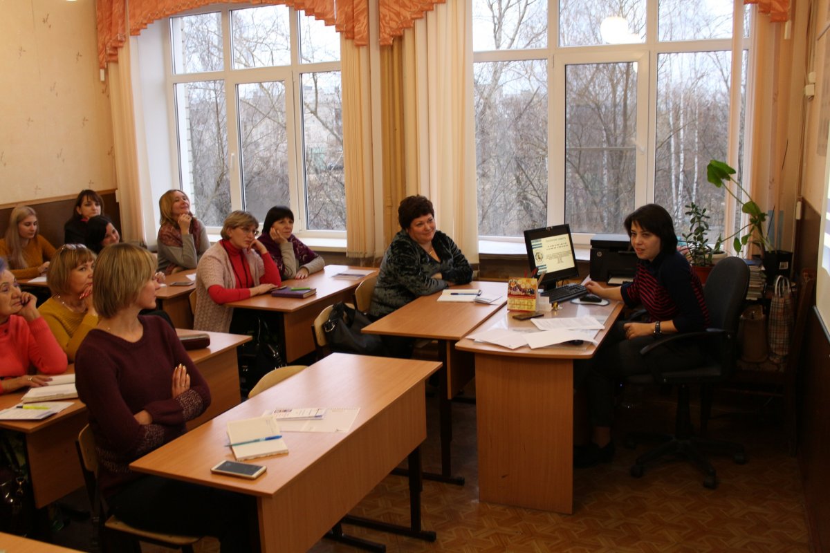 🎓Факультет дополнительного образования НГЛУ провел практико-ориентированный семинар для педагогов школы №27 в Дзержинске 🎓