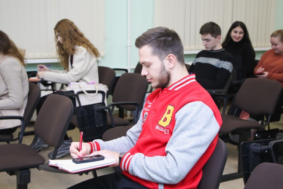 💁‍♂Мастерство научного стендапа: мастер-класс от тренера «uActive»