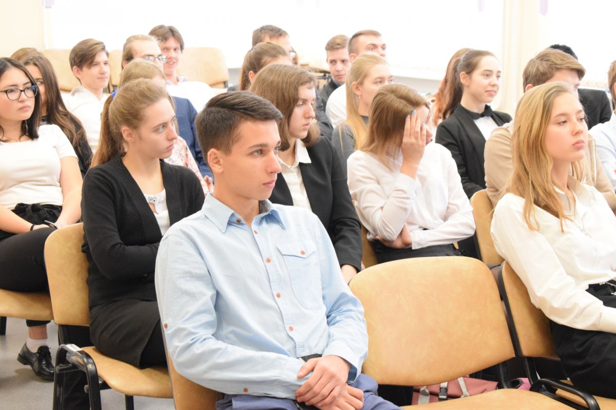 Сегодня отдел профориентационной работы и трудоустройства выпускников запустили проект "Привези ОГПУ в свою школу"