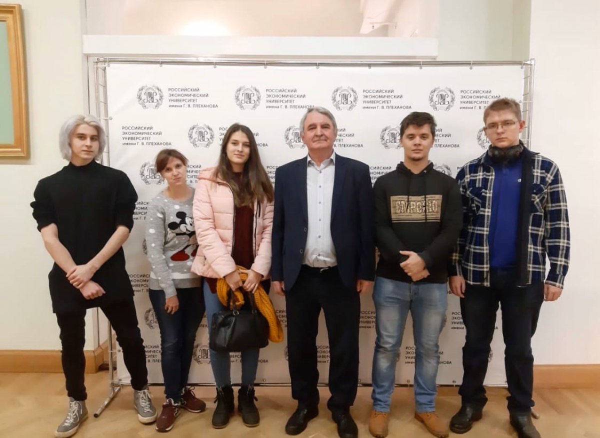 Студенты МЭИ приняли участие в работе первого студенческого «Moscow Management Forum 2019».🧑‍🎓