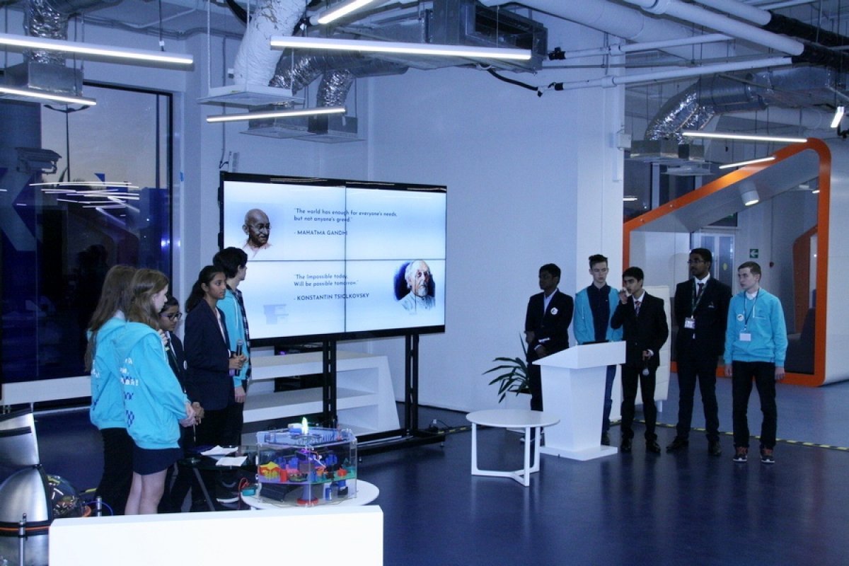 Завершилась смена международной российско-индийской программы для школьников «Большие вызовы» в образовательном центре «Сириус» (Сочи). В ней приняли участие педагоги НИЯУ МИФИ Завершилась смена международной российско-индийской программы для школьников «Большие вызовы» в образовательном центре «Сириус» (Сочи). В ней приняли участие педагоги НИЯУ МИФИ