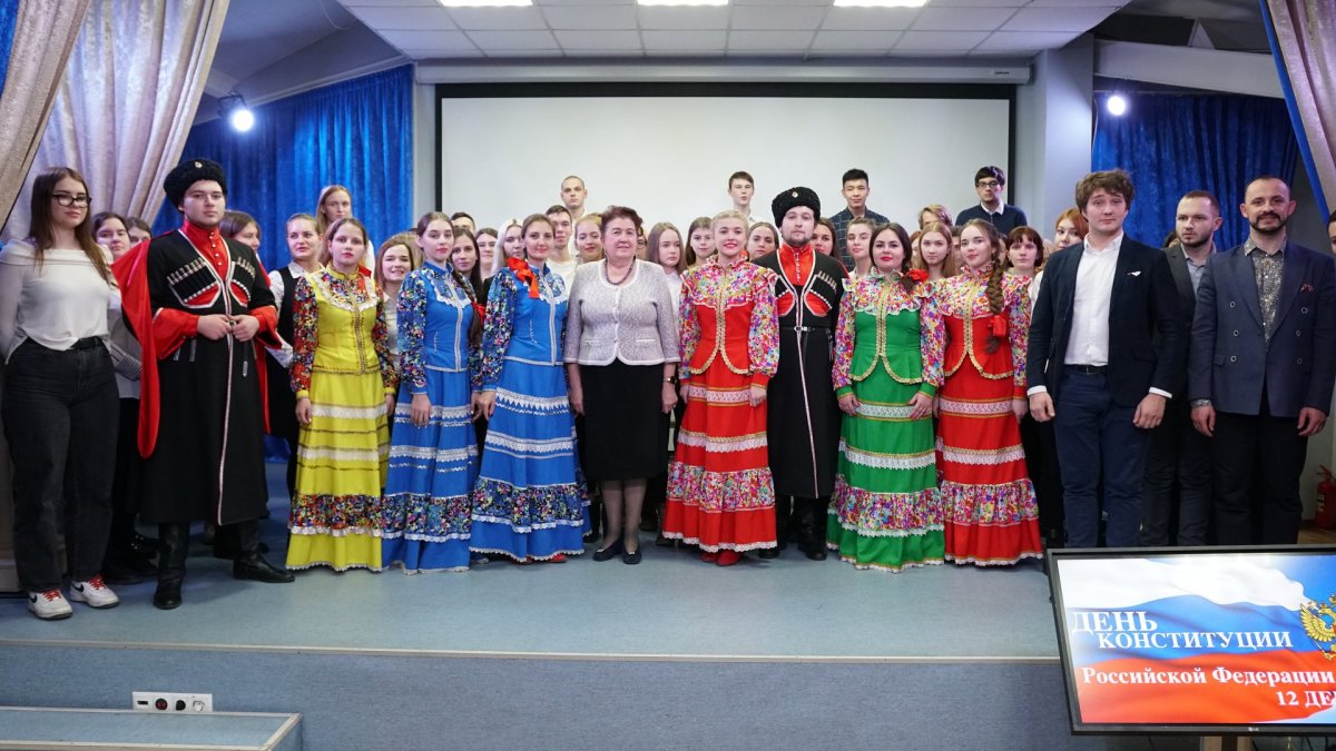 В МГУТУ им. К.Г. Разумовского состоялась интеллектуальная викторина, посвященная Дню Конституции РФ📖