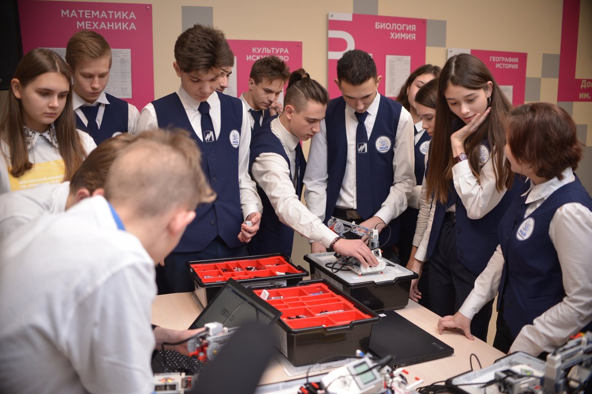 🎉🎉20 декабря в Национальном исследовательском Мордовском государственном университете состоялась церемония открытия Дома научной коллаборации им. Е.М. Дианова. Это центр дополнительного образования детей