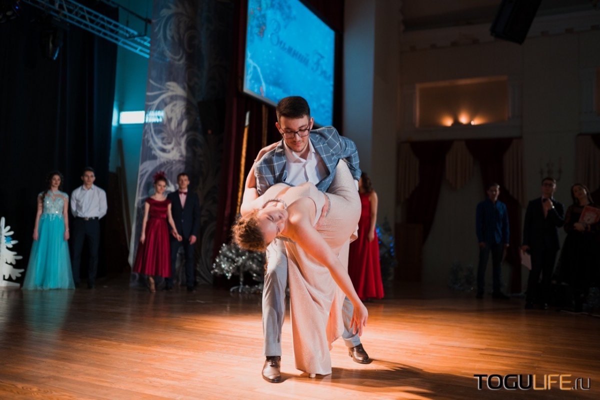 20 декабря в стенах Тихоокеанского государственного университета проходил ежегодный "Зимний бал". Благодаря работе комитета по Межвузовскому взаимодействию с Объединенным советом обучающихся ТОГУ, студенты ДВГМУ были приглашены в качестве гостей 20 декабря в стенах Тихоокеанского государственного университета проходил ежегодный "Зимний бал". Благодаря работе комитета по Межвузовскому взаимодействию с Объединенным советом обучающихся ТОГУ, студенты ДВГМУ были приглашены в качестве гостей