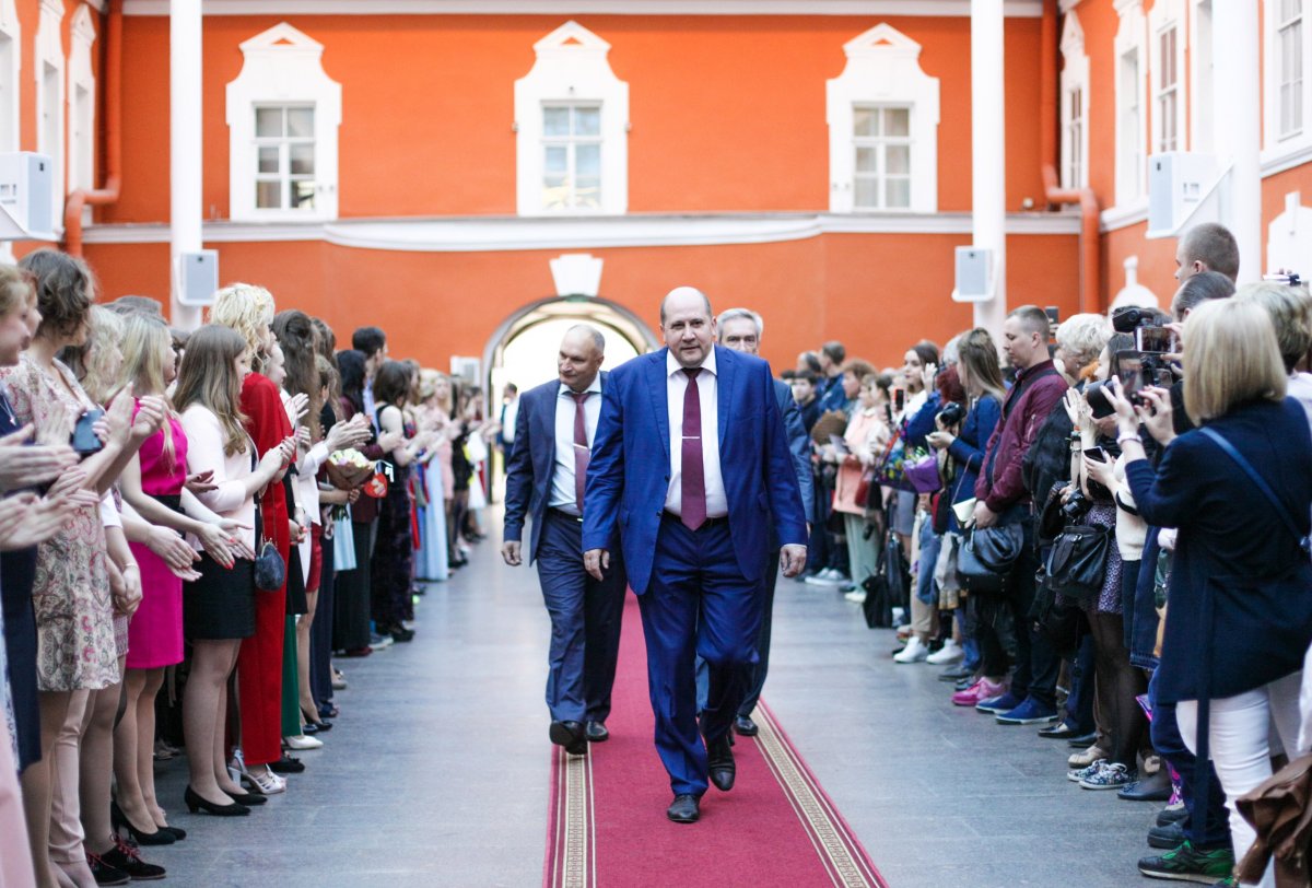 Сегодня День рождения отмечает Алексей Вячеславович Демидов, ректор СПбГУПТД, председатель Совета ректоров вузов Санкт-Петербурга и Ленинградской области.