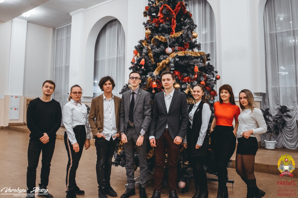 19 декабря в Ивановской государственной филармонии состоялось торжественное подведение итогов 2019 года. С приветственным словом к студентам