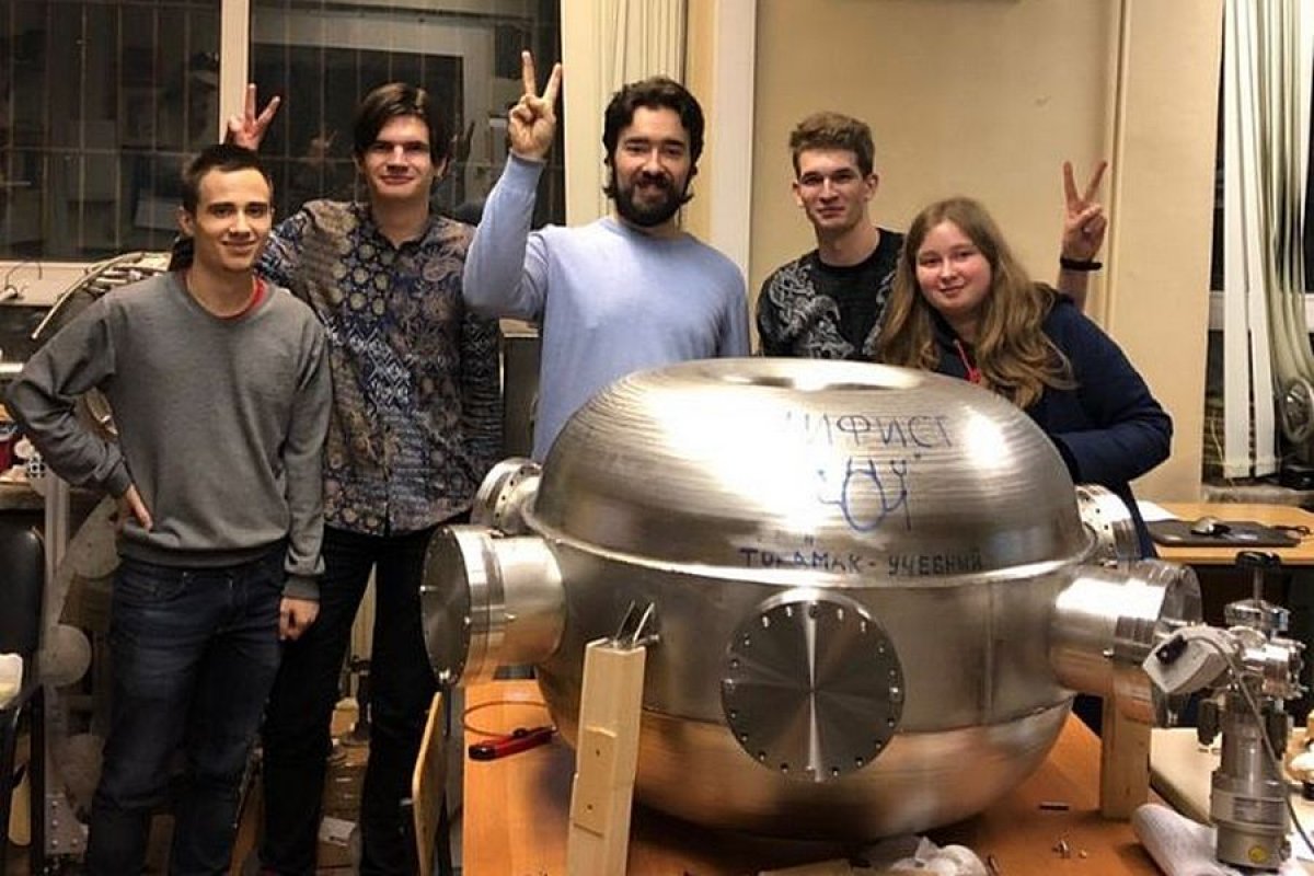 Мы уже писали, что в конце 2019 года в НИЯУ МИФИ появился токамак «МИФИСТ». Что это такое и как возникла идея его создания?