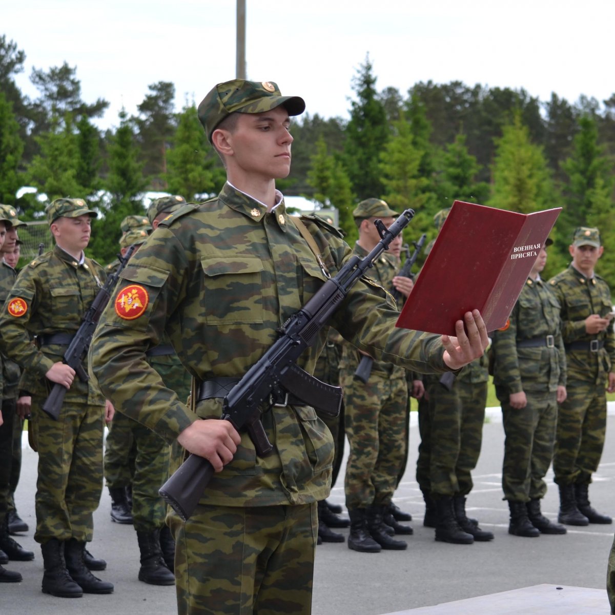 СибАДИ поздравляет военнослужащих, офицеров и ветеранов с днём Инженерных войск Вооруженных Сил Российской Федерации