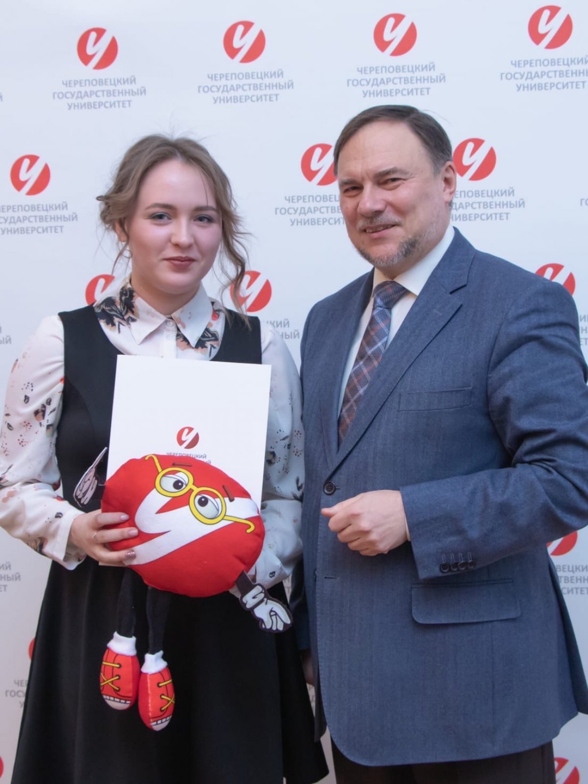 🎓В канун празднования Дня российского студенчества в стенах нашего вуза прошло ежегодное награждение почётными грамотами ректора. Студентов