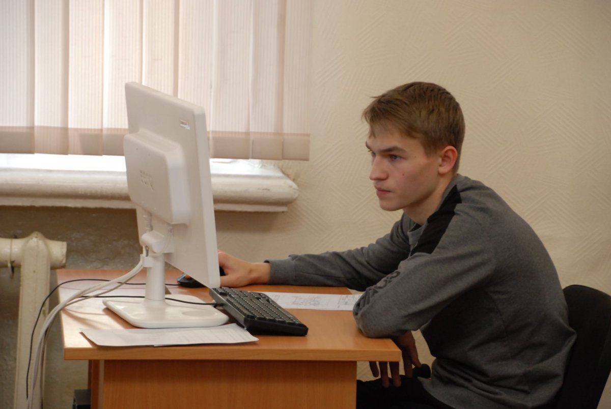 В Сызранском филиале СамГТУ дан старт олимпиаде по компьютерной графике в программе «КОМПАС-3D». Это традиционное событие, которое проводится каждый год, а организуется оно для учащихся старших классов и студентов колледжей