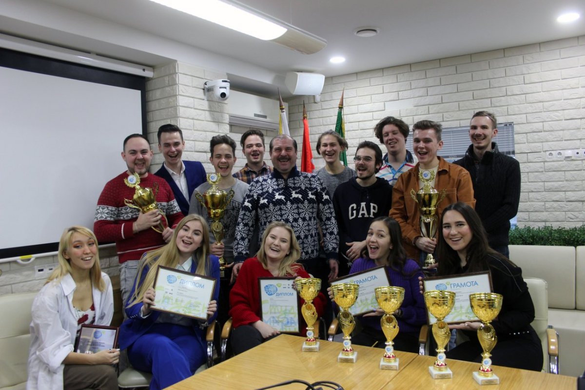 В КФУ чествуют победителей Премьер-лиги Студенческого марафона 🏆😍💫 В КФУ чествуют победителей Премьер-лиги Студенческого марафона 🏆😍💫