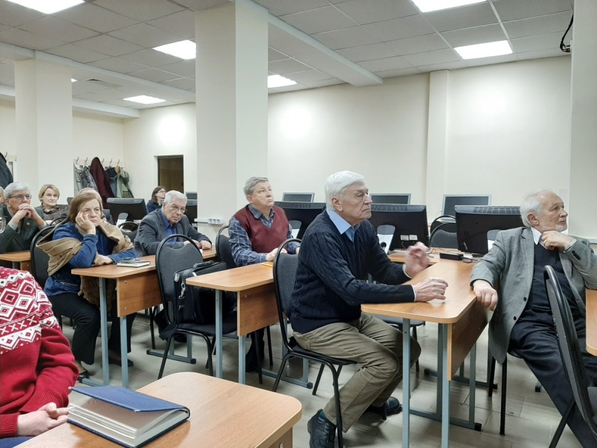 презентовал проекты лаборатории комплексных экологических исследований на площадке Московского государственного университета 🏛