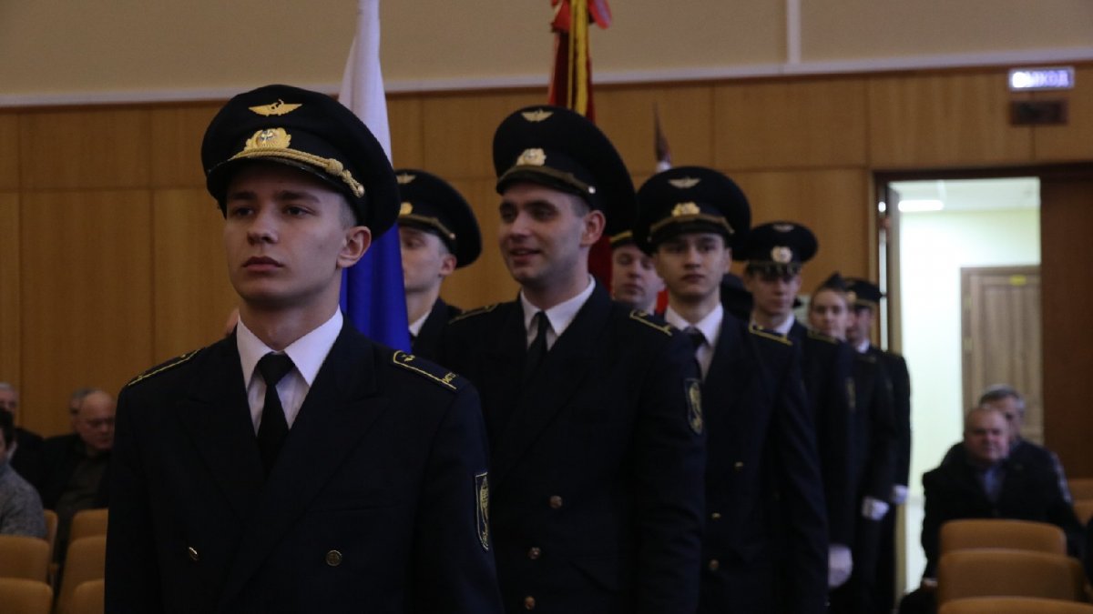 Вчера в Росавиации состоялось торжественное собрание, посвященное Дню работника гражданской авиации России.
