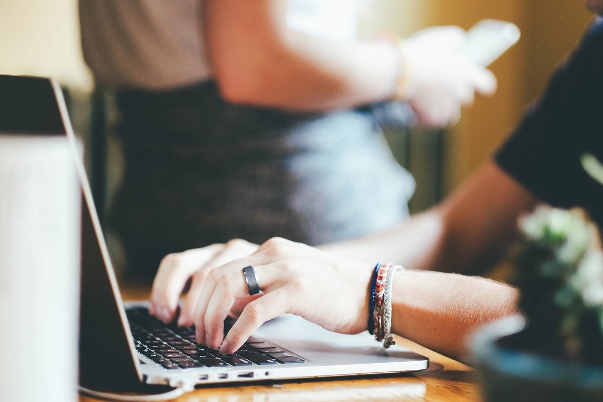 Как защищать персональные данные в эпоху постправды и как право существует в виртуальной реальности, рассказал доцент (кафедра теории и истории государства и права) Владислав Архипов: https://vk.cc/amdVgw