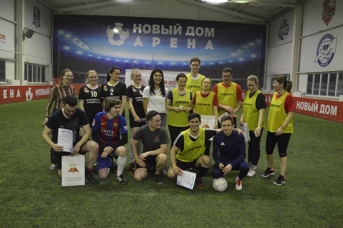 ⚽ МАТЧ ПО МИНИ-ФУТБОЛУ МЕЖДУ СОТРУДНИКАМИ И СТУДЕНТАМИ КИРОВСКОГО ГМУ ⚽