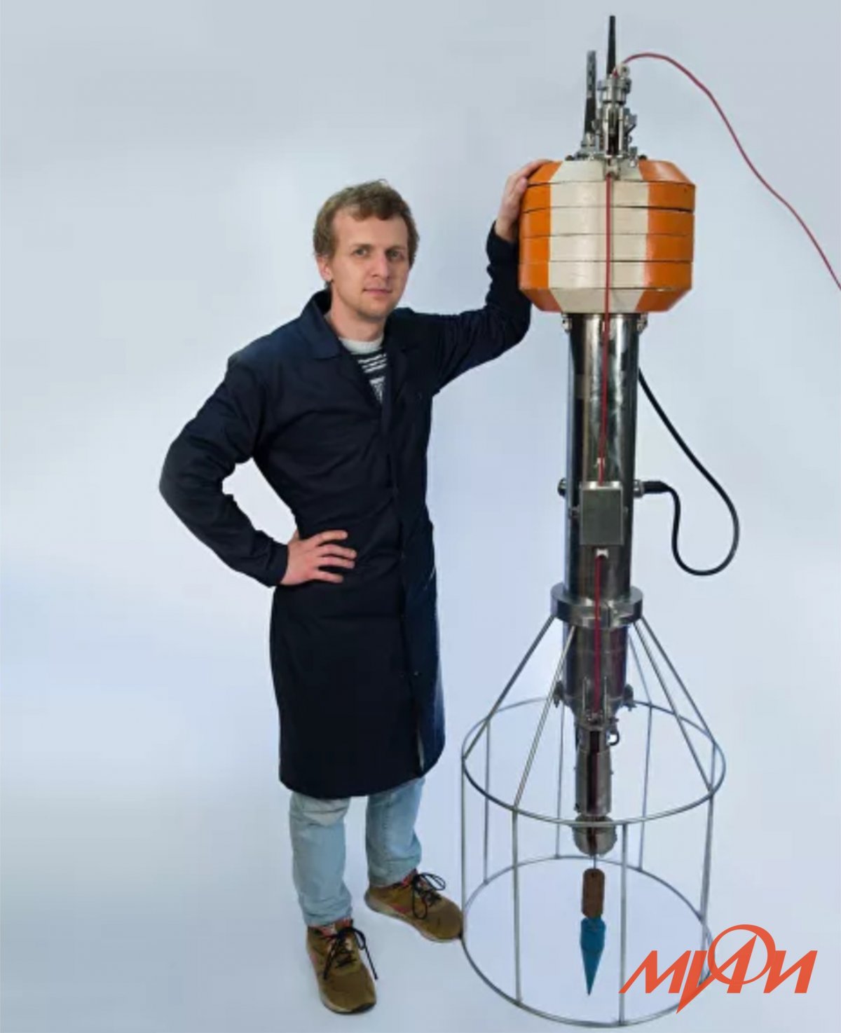 На этой фотографии доцент НИЯУ МИФИ Егор Задеба