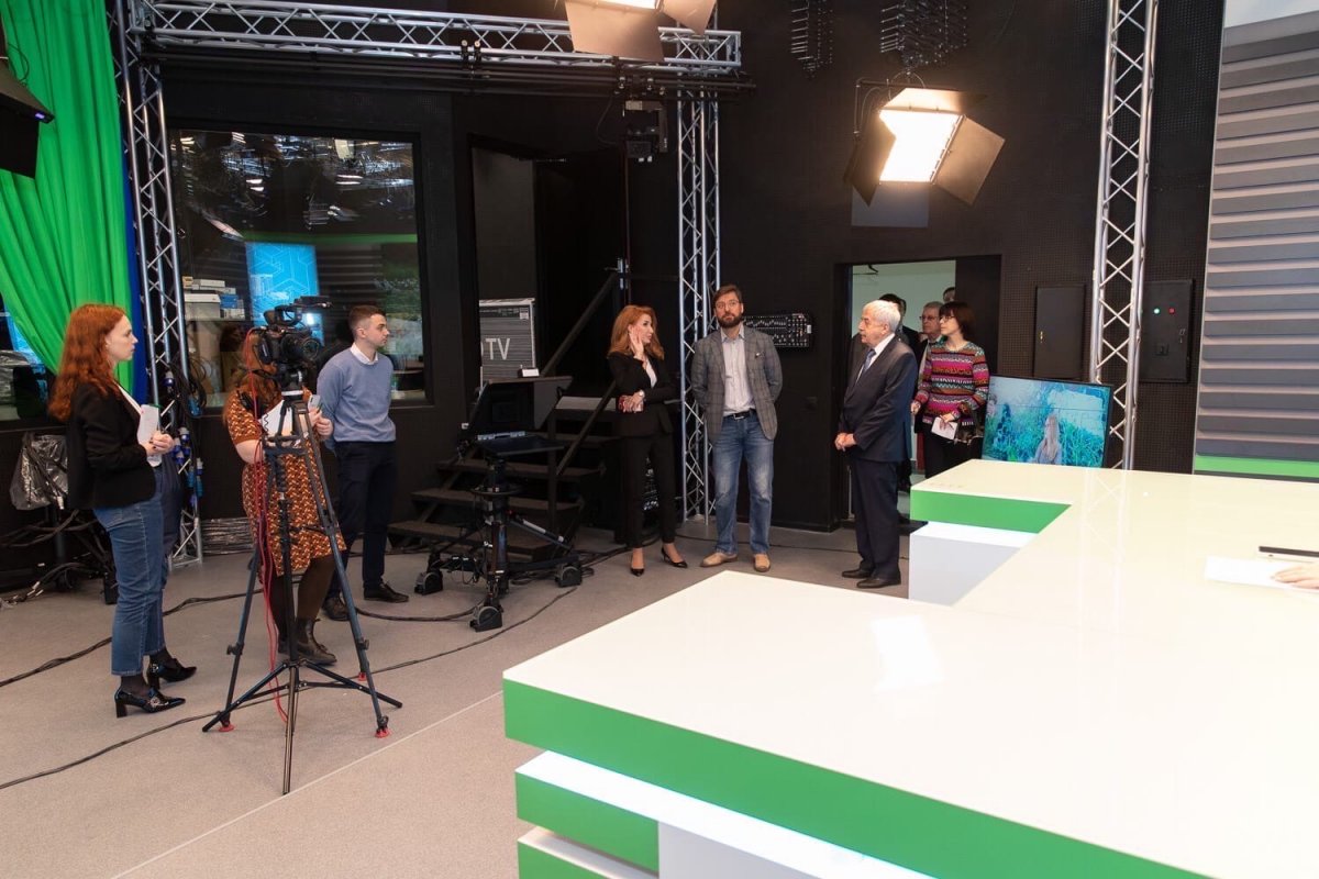 Заместитель министра науки и высшего образования Алексей Михайлович Медведев совместно с делегацией из Мурманской области посетили