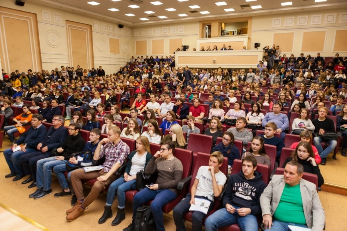 ❗Дорогие школьники, уважаемые родители! Обращаем ваше внимание, что в связи со сложной эпидемиологической ситуацией в мире, а также в целях защиты вашего здоровья, День открытых дверей, запланированный на 29 марта, переносится на более поздний срок.