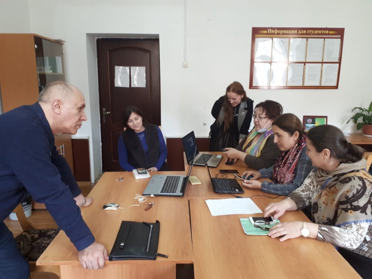 Дагестанский государственный университет продолжает дистанционное обучение своих студентов. Платформой такой формы образования для вуза стали «Moodle» и GoogleClassroom
