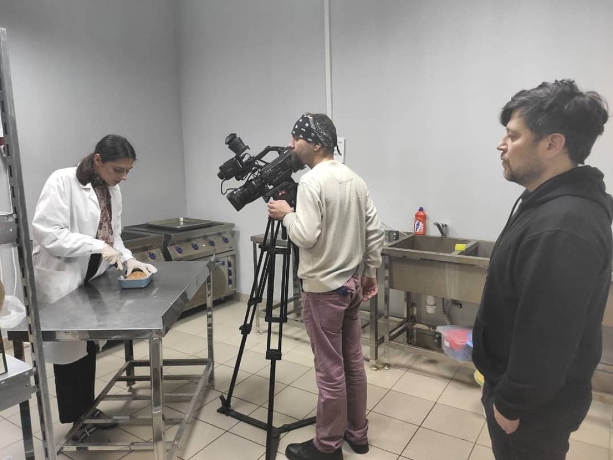 На минувшей неделе в нашем университете журналисты TV-BRICS снимали сюжет о научных и практических разработках МГУТУ им. К. Г. Разумовского (ПКУ) в сфере персонализированного питания На минувшей неделе в нашем университете журналисты TV-BRICS снимали сюжет о научных и практических разработках МГУТУ им. К. Г. Разумовского (ПКУ) в сфере персонализированного питания