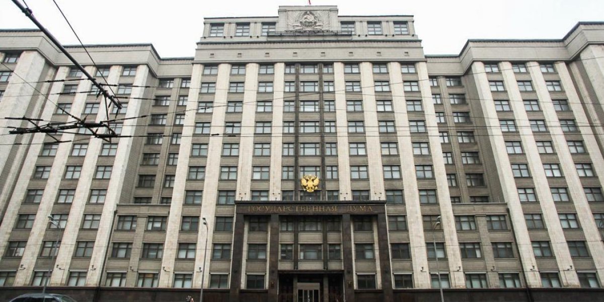 В Госдуме предложили скорректировать сроки проведения ЕГЭ. Сдачу экзамена считают целесообразным сдвинуть на август.