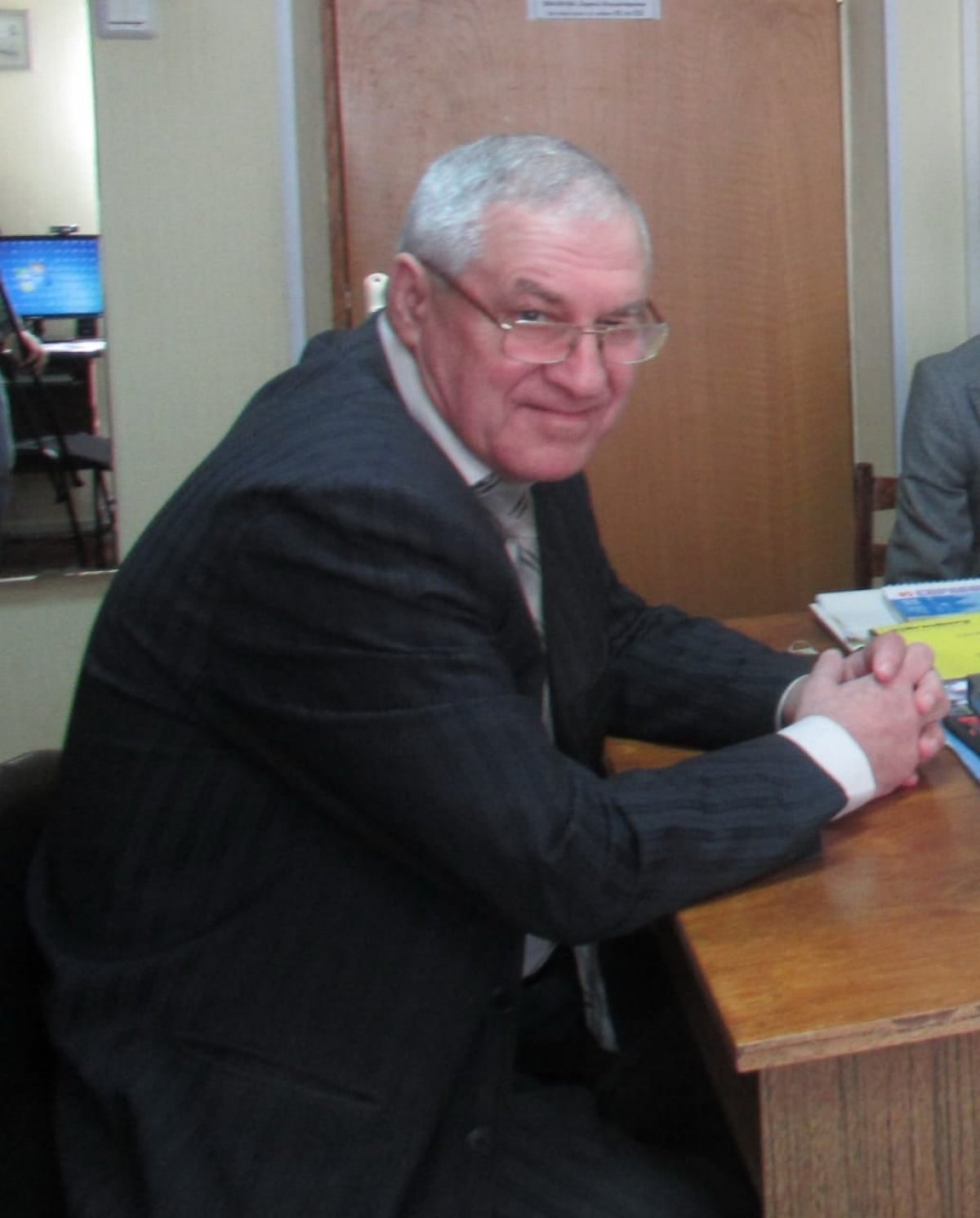 10 апреля стало известно о смерти Валентина Евгеньевича Логинова, первого избранного декана исторического факультета Псковского государственного университета.