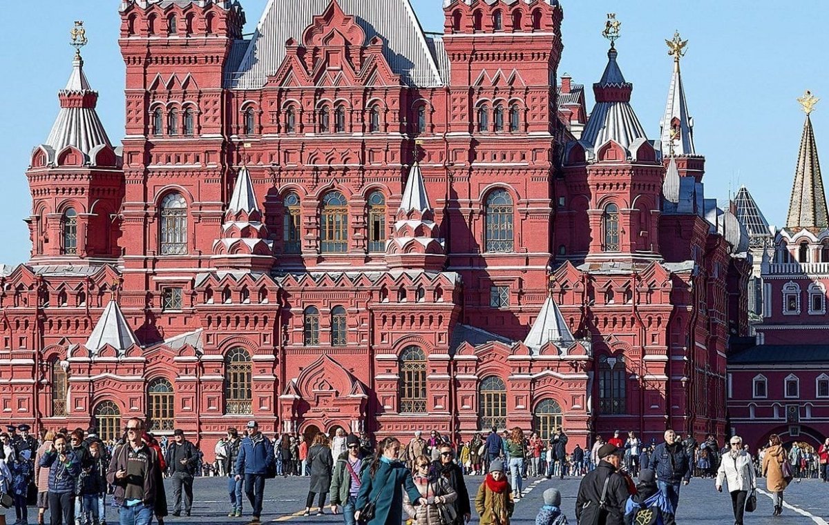 Уважаемые студенты, предлагаем Вам бесплатное виртуальное посещение музеев Кремля! 😊