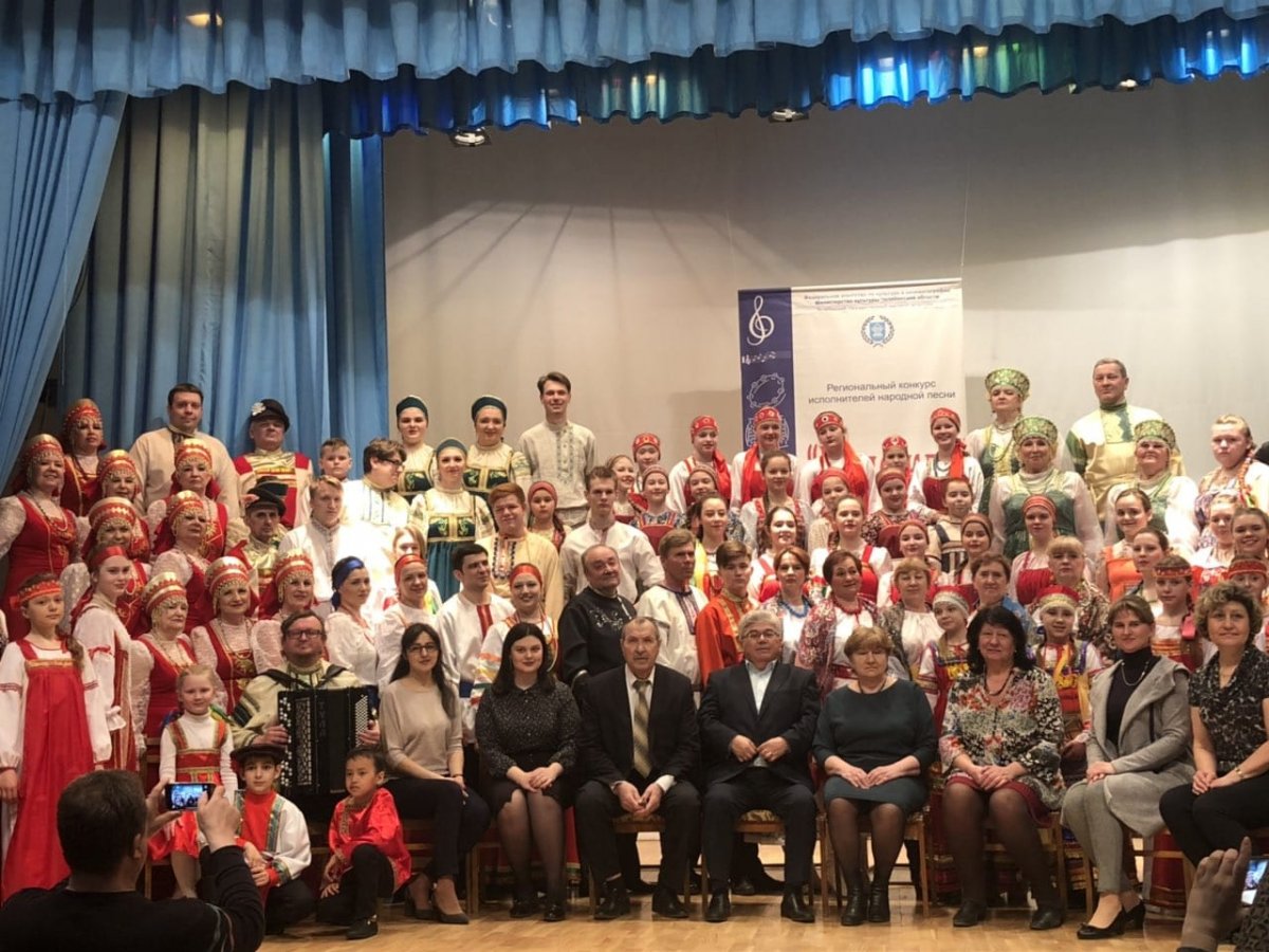 Открытый III Всероссийский конкурс исполнителей народной песни «Надежда» впервые пошел в интернет формате. В этом году мероприятие приурочено 75-й годовщине Победы в Великой Отечественной войне