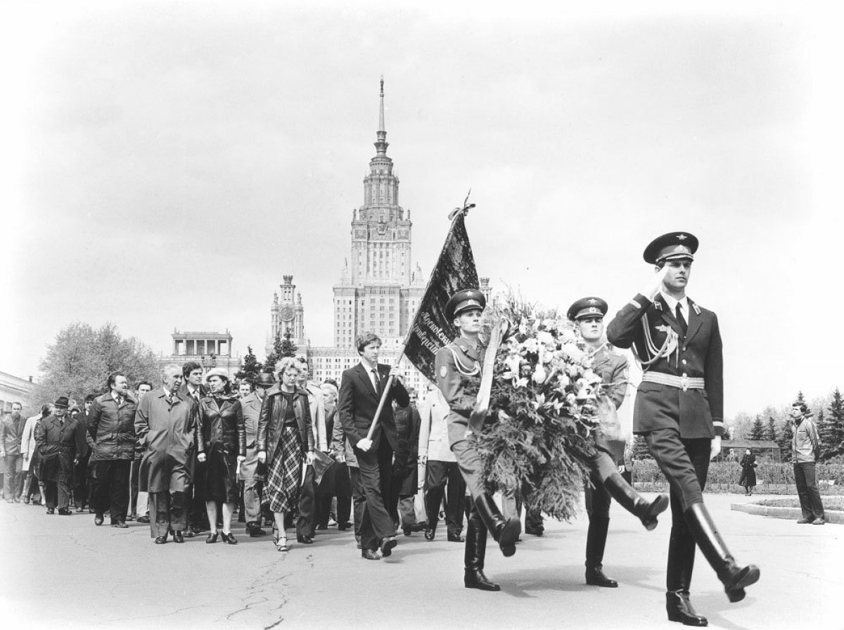 «Вечный огонь» — зримый символ вклада людей Московского университета в общую Победу