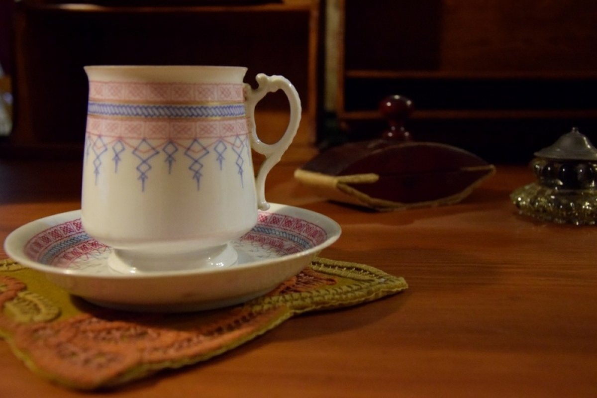 «Д. И. Менделеев. Обычный день необычного профессора». Аудиогид по выставке к 155-летию защиты учёным докторской диссертации: https://vk.cc/au0MDZ