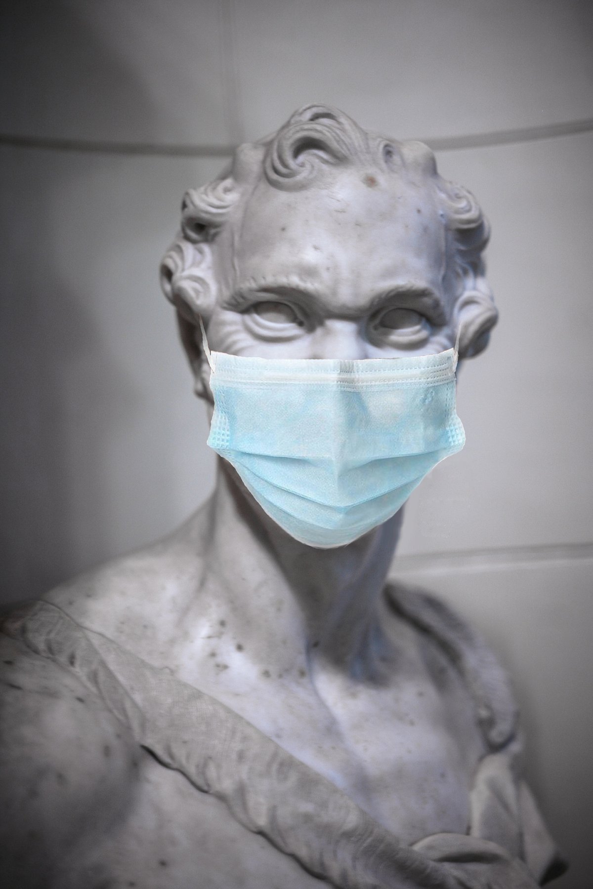 Сегодня, 17 мая, два месяца, как РГИСИ перешел на дистанционное обучение. ⏱