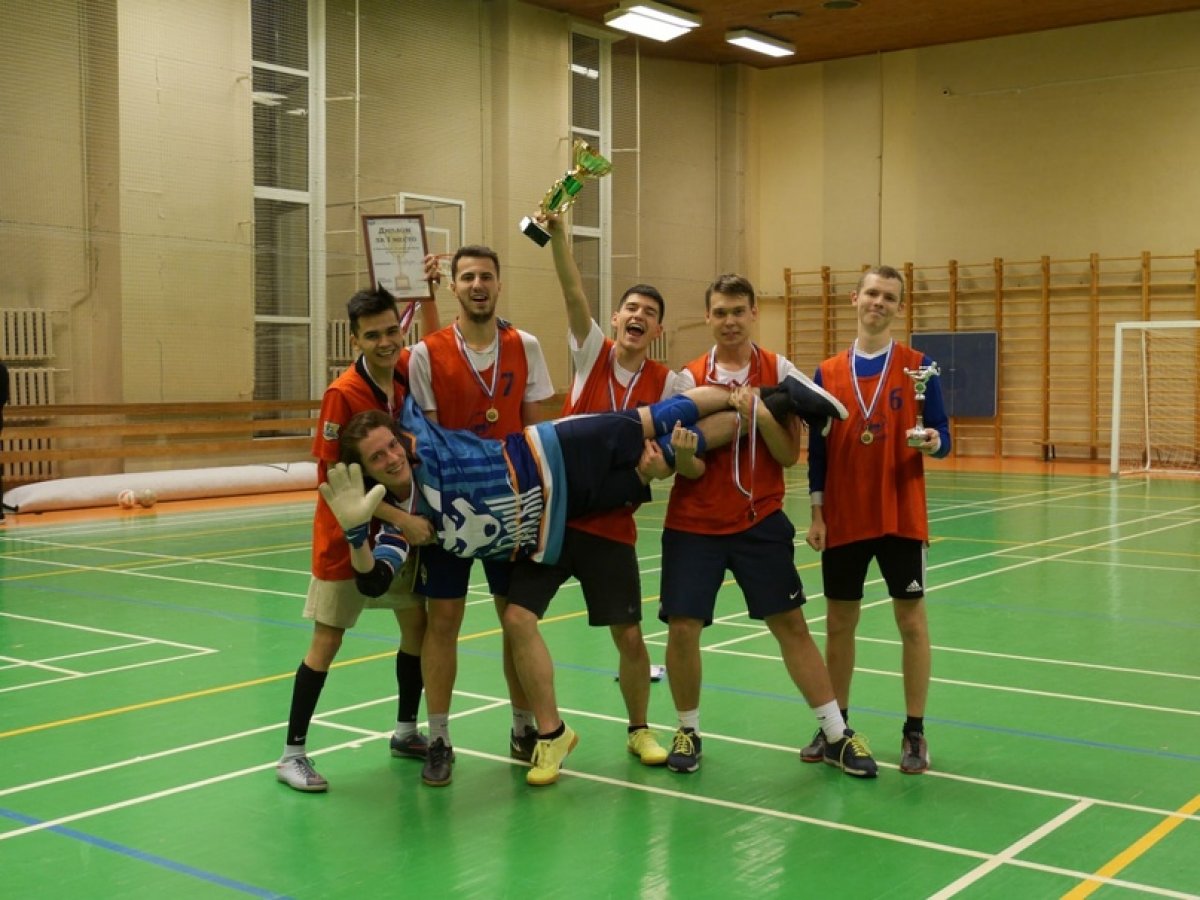 Кубок ректора - ежегодный межфакультетский турнир по мини-футболу, организованный Футбольным клубом СПбГИК💥