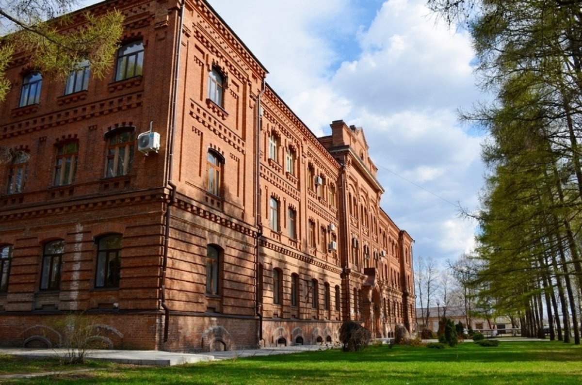 11 июня у главного корпуса СамГАУ состоится закладка памятной аллеи, завершающая серию юбилейных мероприятий, посвященных столетию вуза