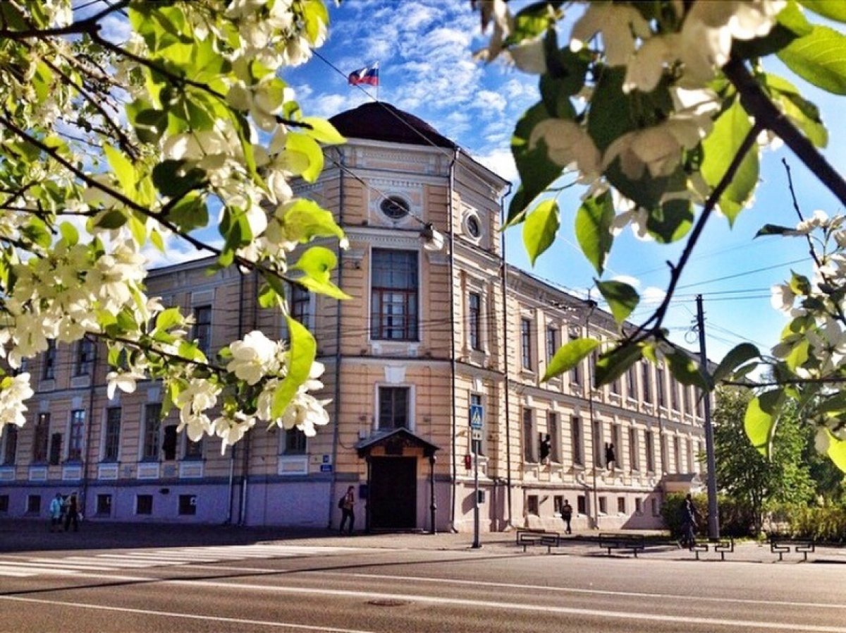 Дорогие друзья! Поздравляем вас с Днем России! 🇷🇺 Это праздник, который объединяет многие поколения и отражает преемственность добрых традиций страны.🙌🏻 Дорогие друзья! Поздравляем вас с Днем России! 🇷🇺 Это праздник, который объединяет многие поколения и отражает преемственность добрых традиций страны.🙌🏻