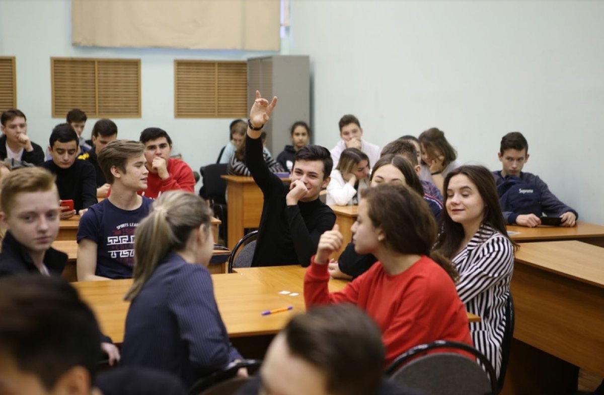 Кафедра менеджмента и торгового дела выпускает востребованных и высококвалифицированных специалистов по следующим профилям: Кафедра менеджмента и торгового дела выпускает востребованных и высококвалифицированных специалистов по следующим профилям: