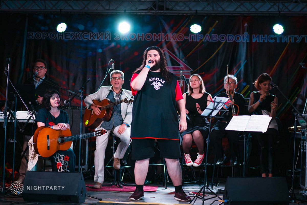 Ровно год назад в Воронеже состоялось грандиозное событие - первый в истории общегородской Выпускной Бал!😍