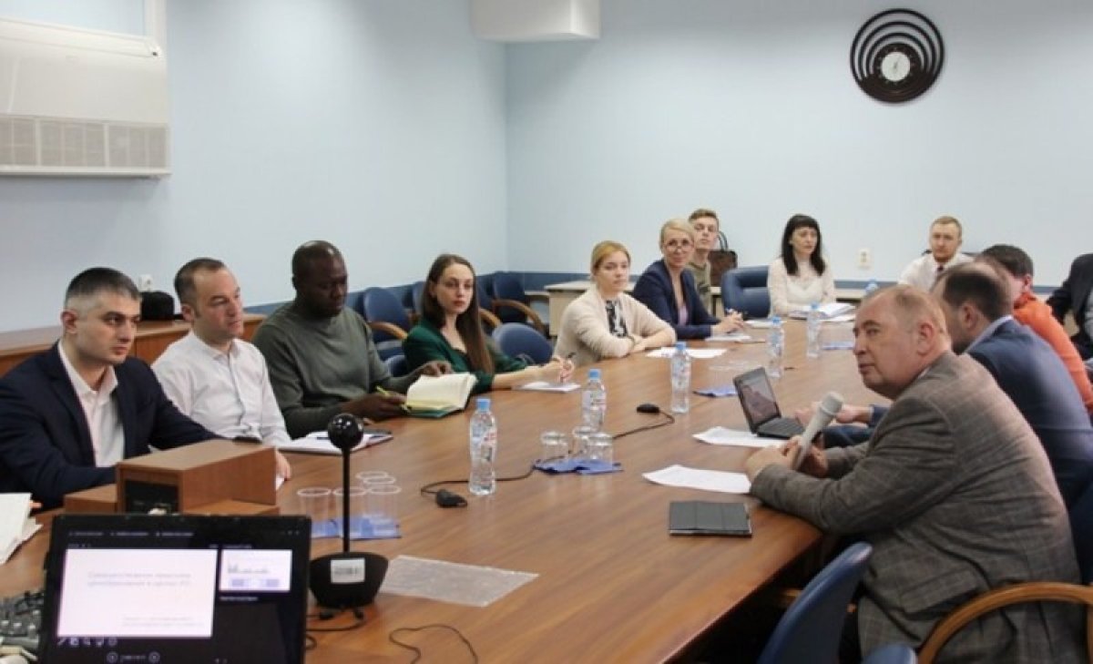 В НГУЭУ пройдет научный семинар для аспирантов 📖