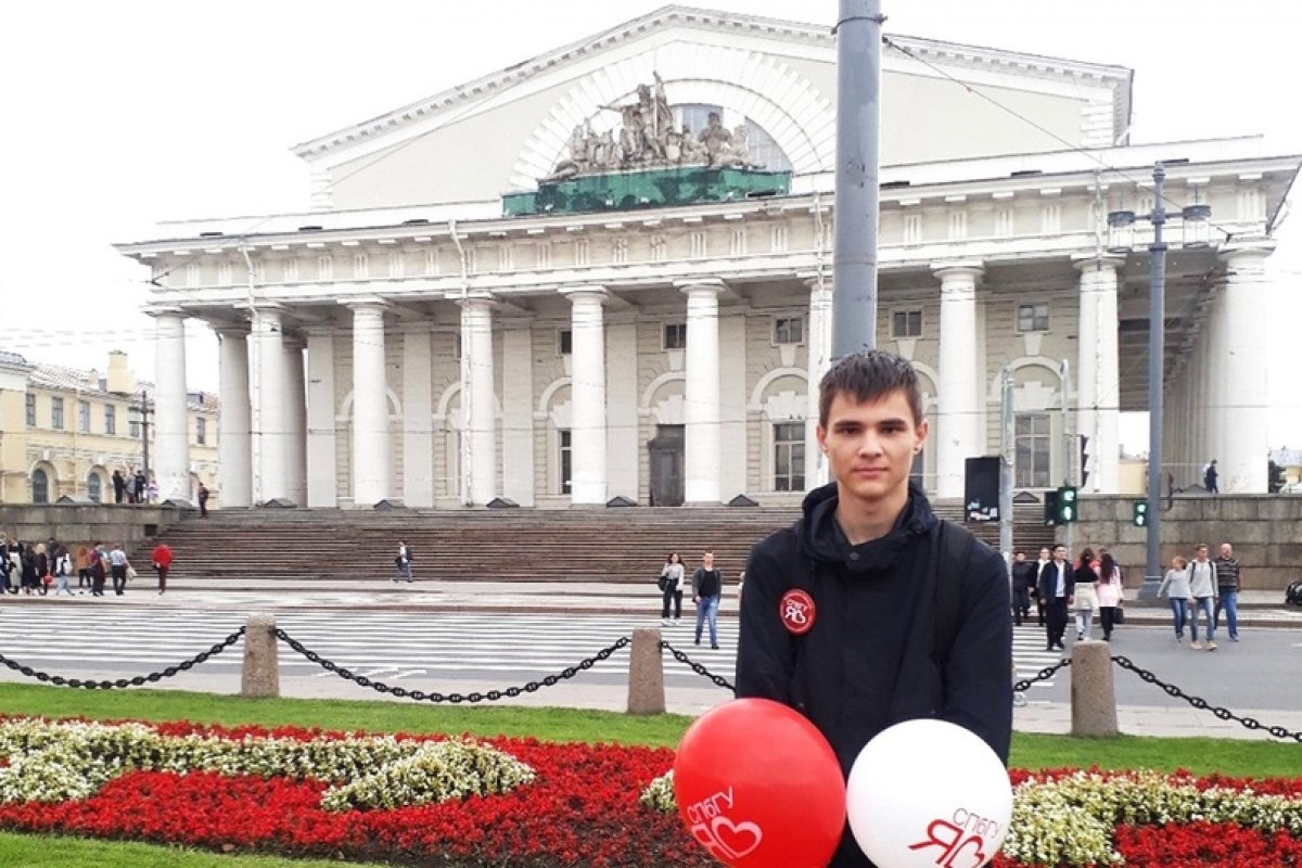 Ученик Академической гимназии Виктор Носов представит Россию на международных олимпиадах по химии: https://vk.cc/awAhru