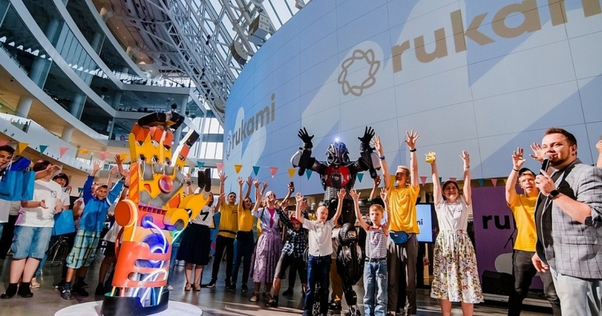 Всероссийский конкурс кружкового движения Rukami, объединяющий изобретателей и мейкеров всех возрастов, начал прием заявок.