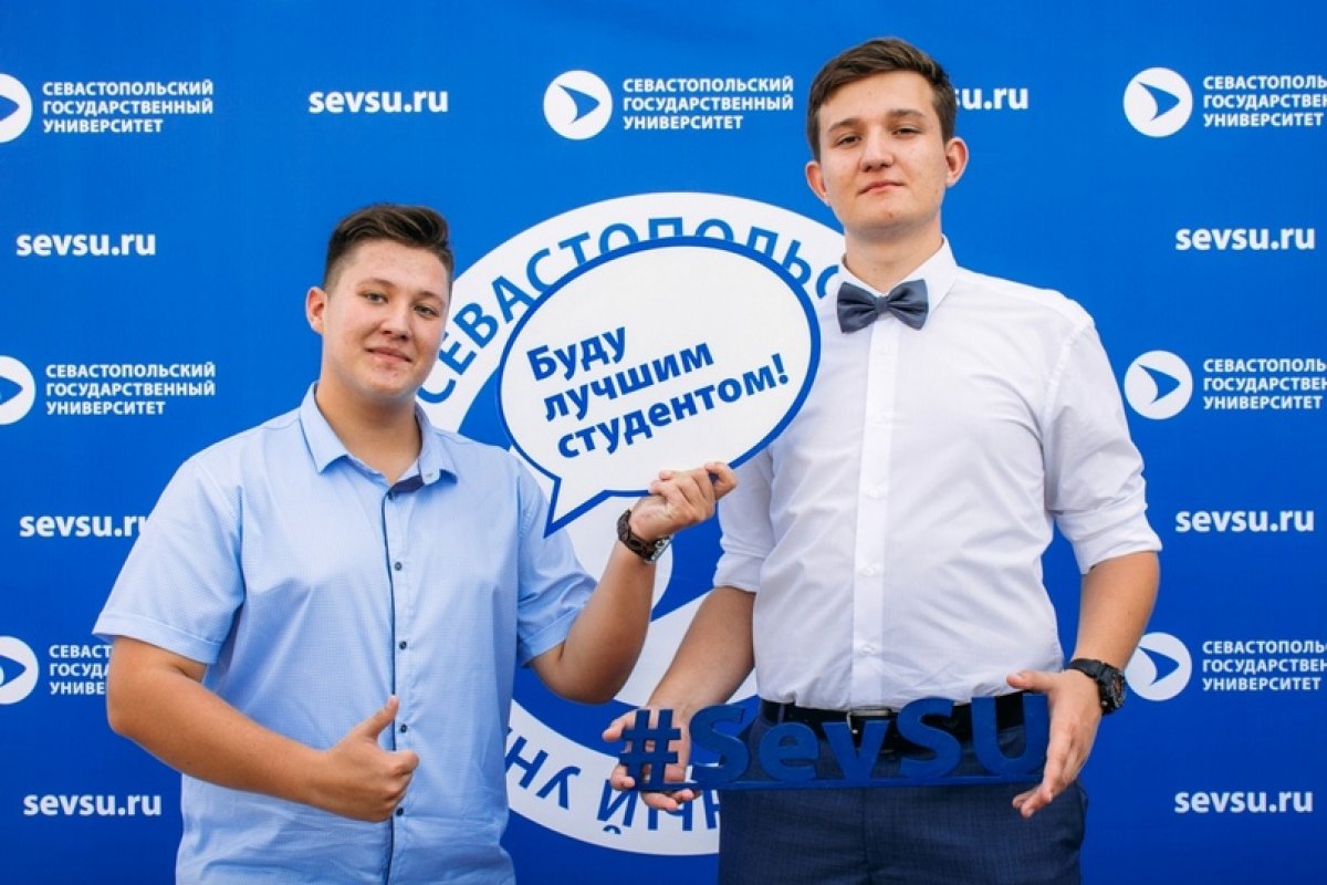 В этом году стипендия первокурсника, поступившего в СевГУ с суммой баллов ЕГЭ 240 и выше, в первом семестре составит суммарно 50 000 рублей.