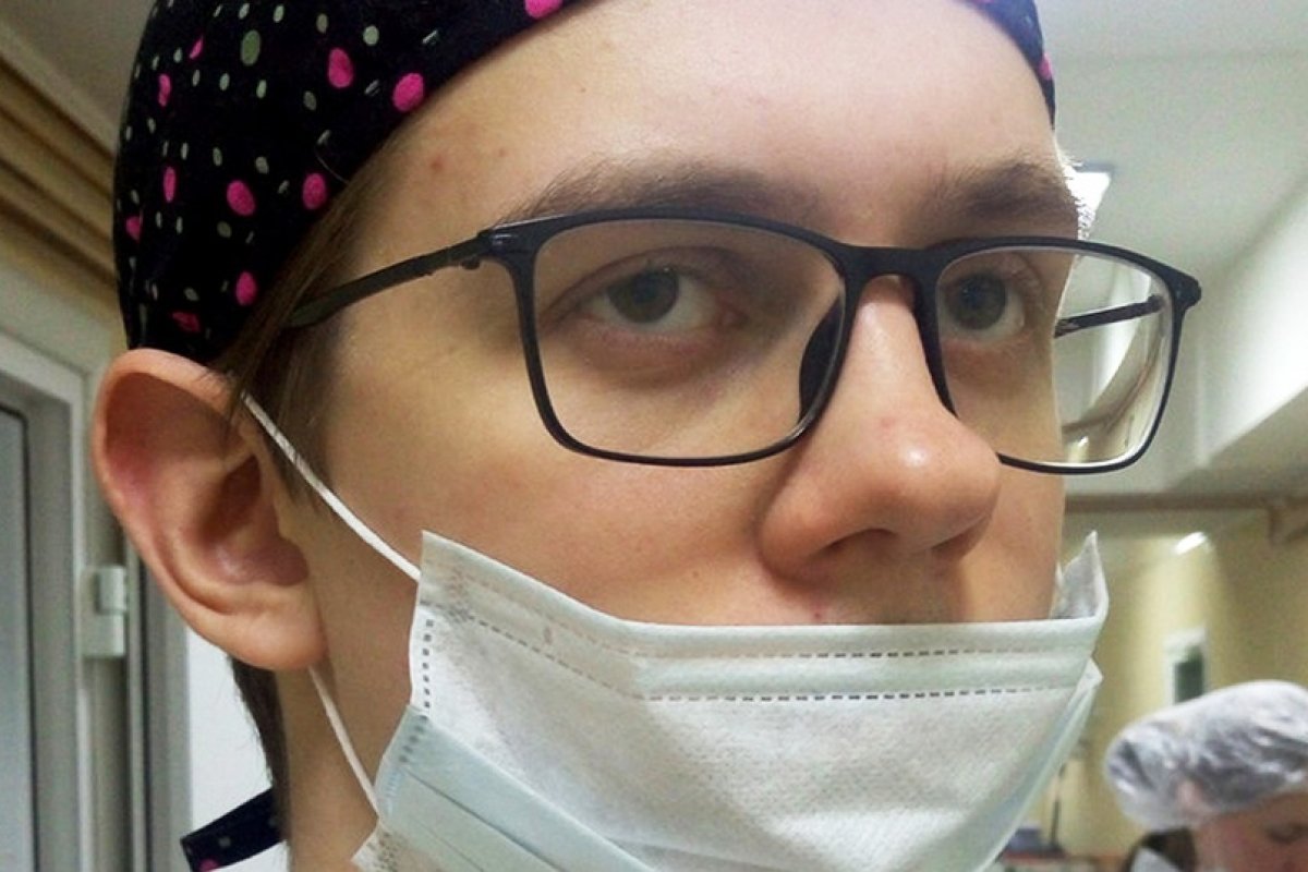 «Выходишь после дежурства на улицу. Без костюма