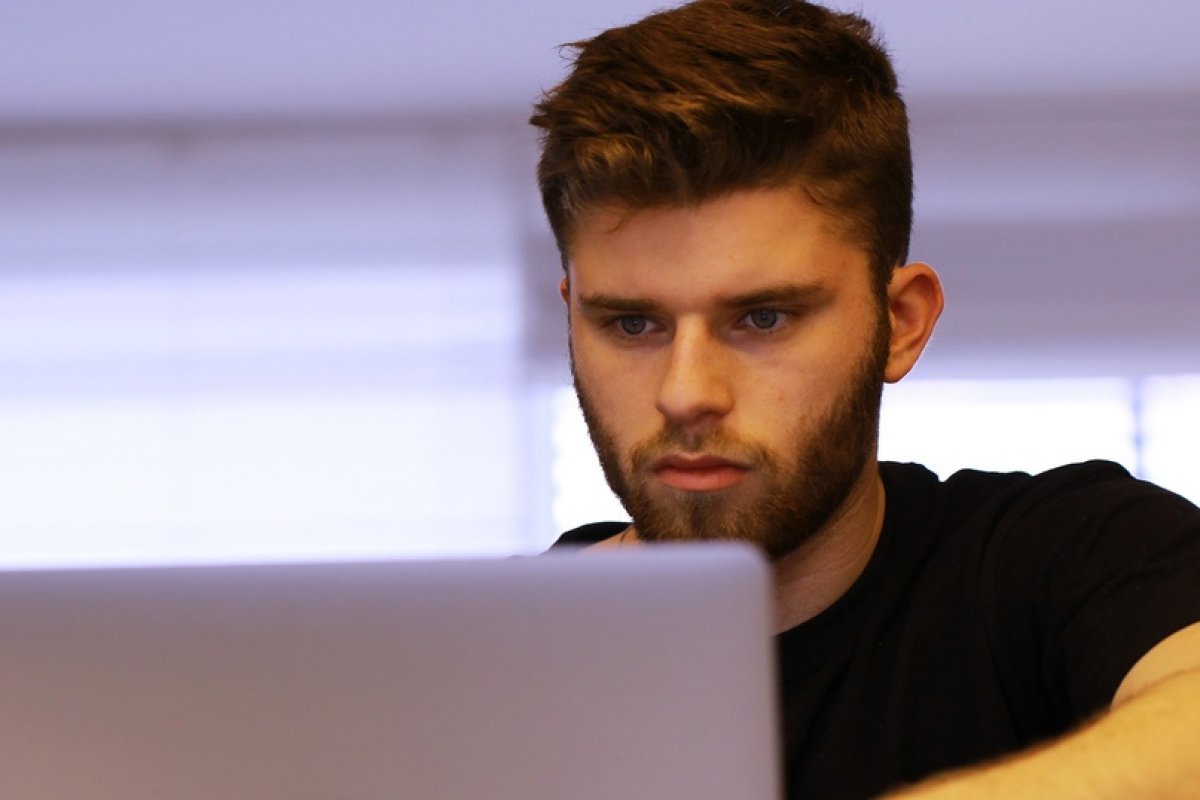 Опрос обучающихся о качестве образования в продлён до 3 августа: https://vk.cc/axhrss. Напоминаем, что участие в опросе полностью анонимно и конфиденциально