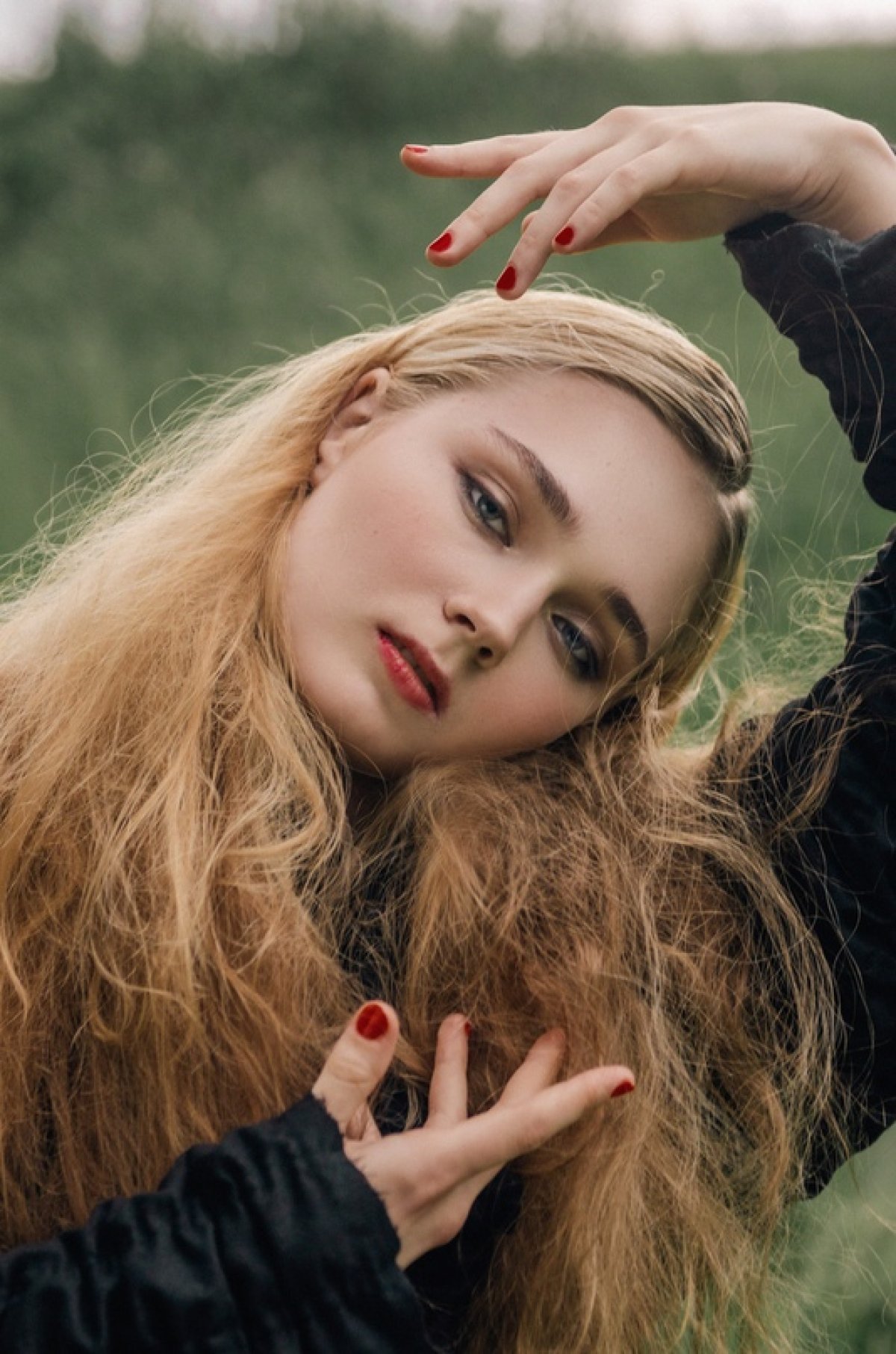 ДИПЛОМНАЯ КОЛЛЕКЦИЯ ВЫПУСКНИЦЫ ПРОФИЛЯ «ДИЗАЙН КОСТЮМА» ДИПЛОМНАЯ КОЛЛЕКЦИЯ ВЫПУСКНИЦЫ ПРОФИЛЯ «ДИЗАЙН КОСТЮМА»