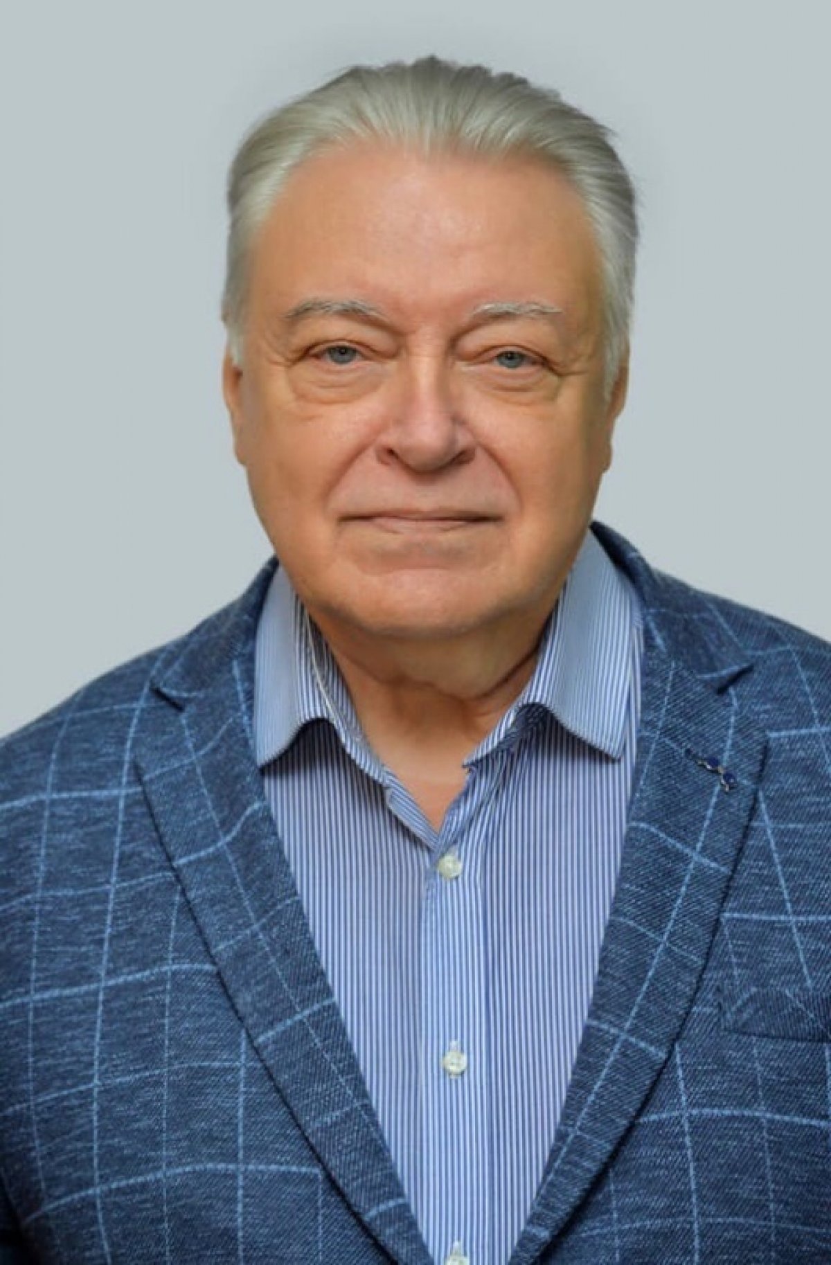 Сегодня отмечает юбилейный День рождения заведующий кафедрой судебной медицины, правоведения, профессор, доктор медицинских наук Владимир Павлович Конев Сегодня отмечает юбилейный День рождения заведующий кафедрой судебной медицины, правоведения, профессор, доктор медицинских наук Владимир Павлович Конев