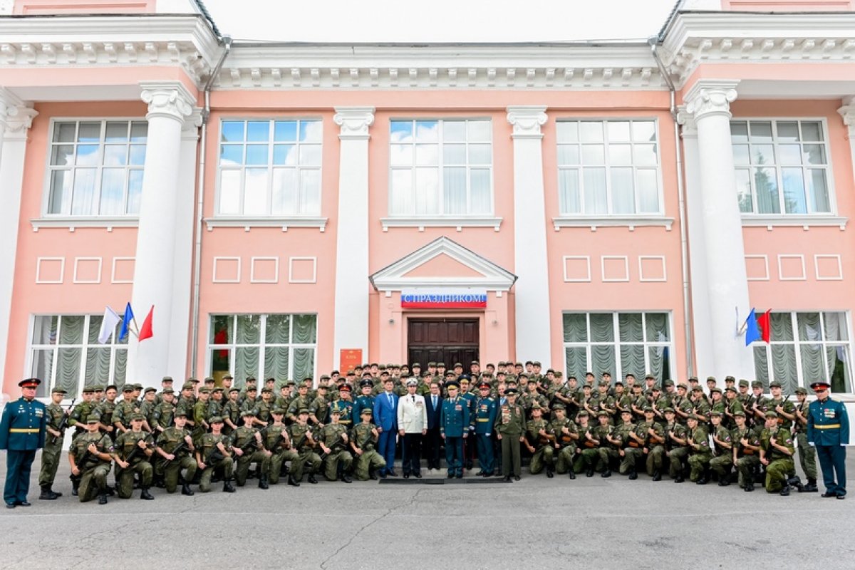 Присяга первого выпуска Военного учебного центра Российского университета транспорта состоялась 9 августа в год 75-летия Победы в Великой Отечественной войне