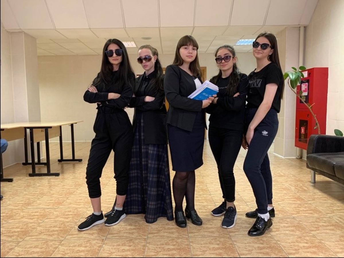 📍 Студентка второго курса факультета психологии и педагогики СурГПУ Татьяна Цехович рассказала о том, как прошёл ее первый год учебы в университете, а также дала несколько советов будущим первокурсникам.